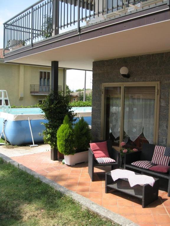 La Casa Dei Pini Bed and Breakfast Malnate Exteriör bild