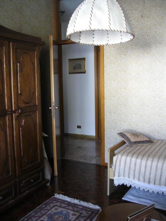 La Casa Dei Pini Bed and Breakfast Malnate Exteriör bild